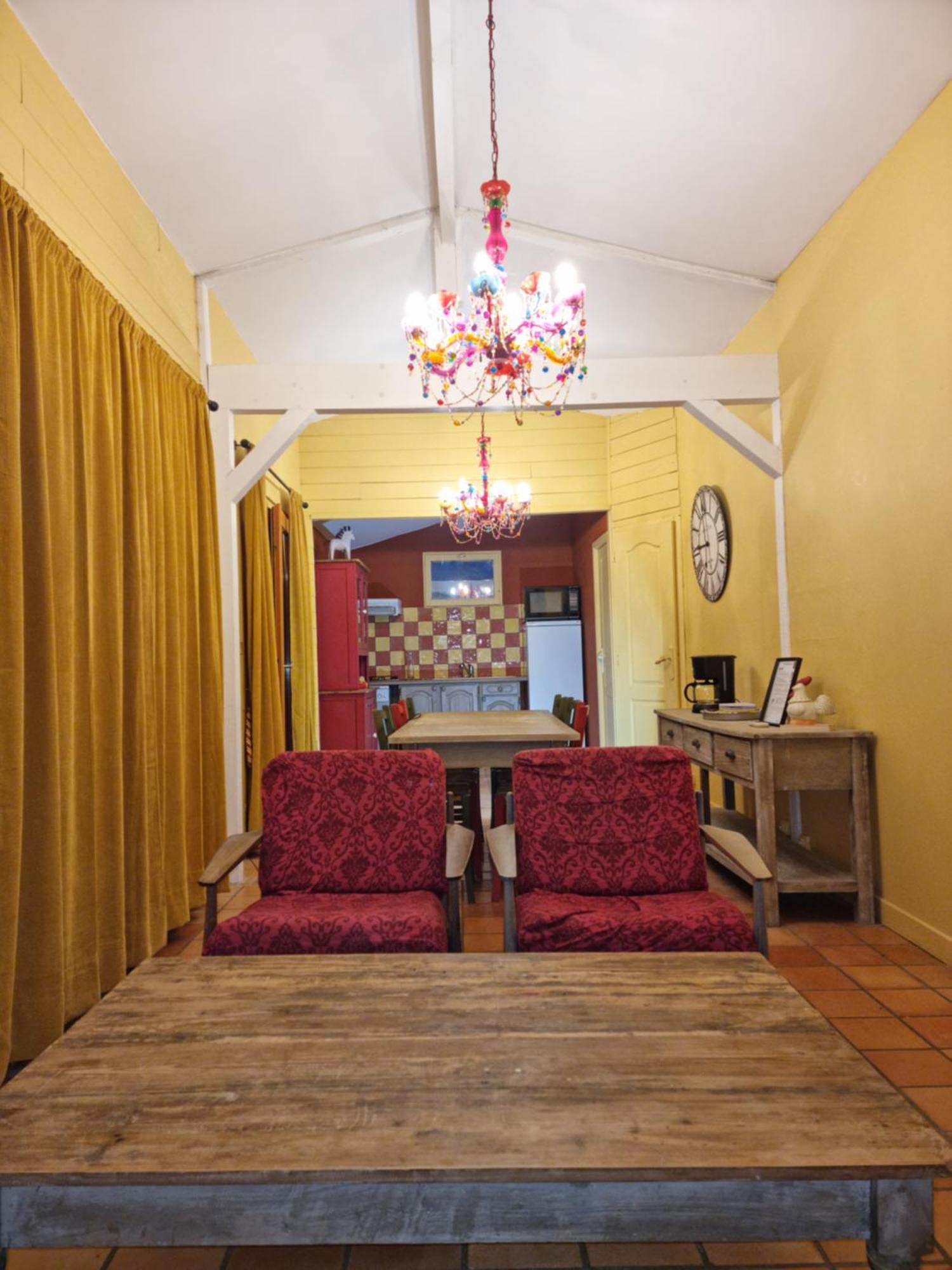 Pousterle De Sabran - Piscine & Hammam公寓 客房 照片